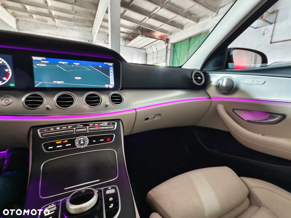 Mercedes-Benz Klasa E 300 d 9G-TRONIC Avantgarde - 36