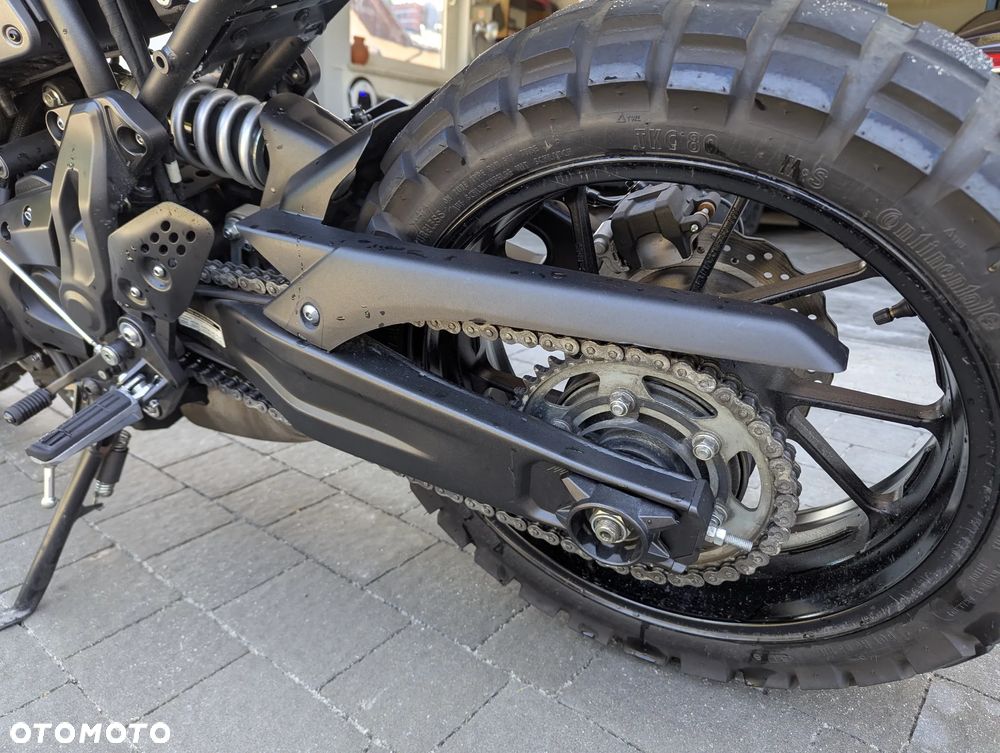 Yamaha XSR - 15