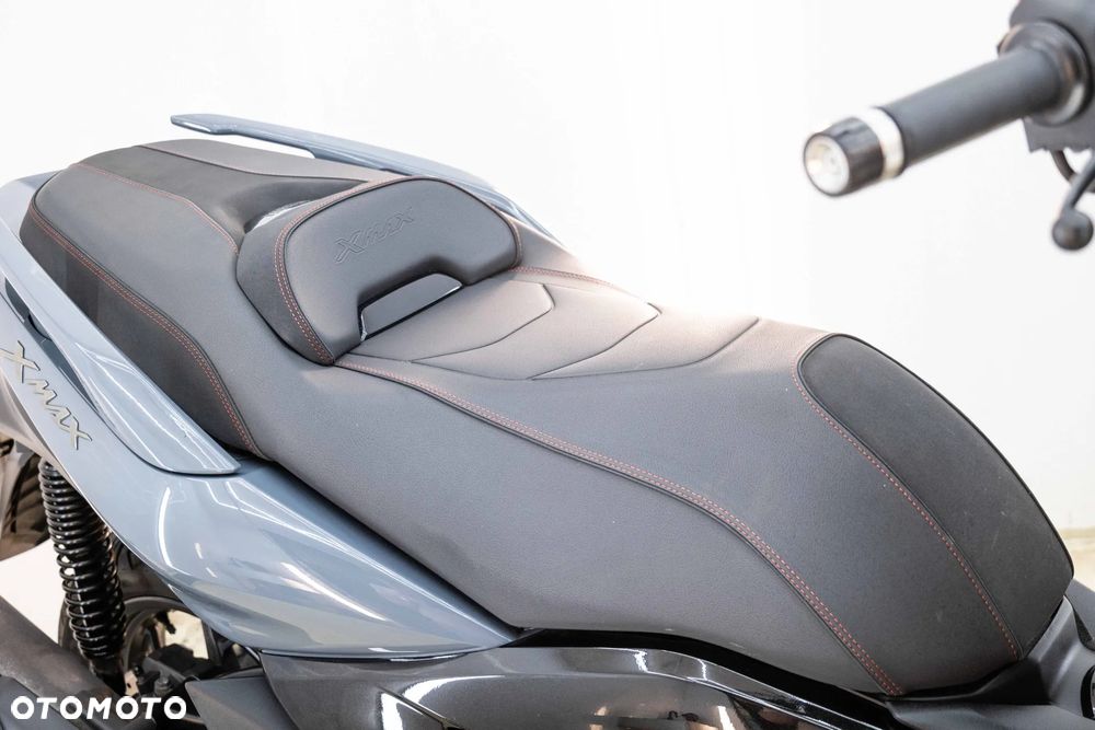 Yamaha X-max - 23