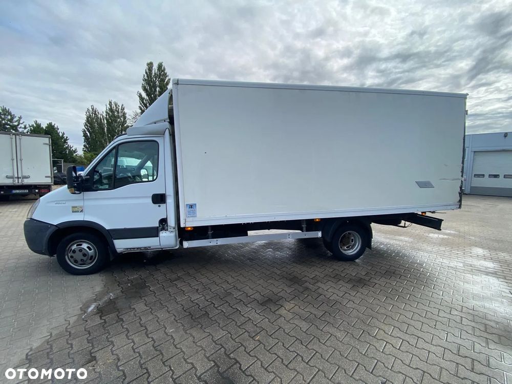 Iveco DAILY - 7