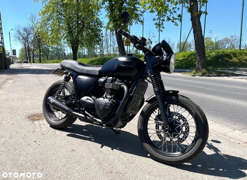 Triumph Bonneville - 3