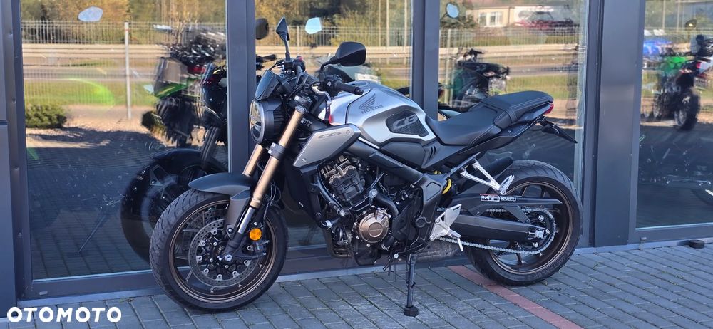 Honda CB - 26