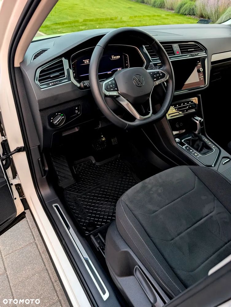 Volkswagen Tiguan 1.5 TSI EVO Elegance DSG - 27
