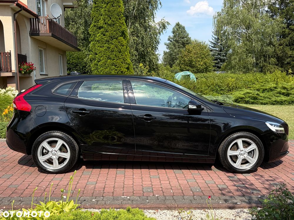 Volvo V40 T2 Momentum - 5
