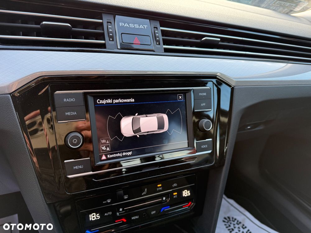 Volkswagen Passat 2.0 TDI EVO Business DSG - 17