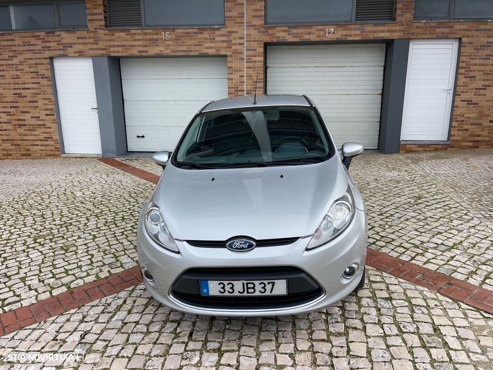 Ford Fiesta - 2