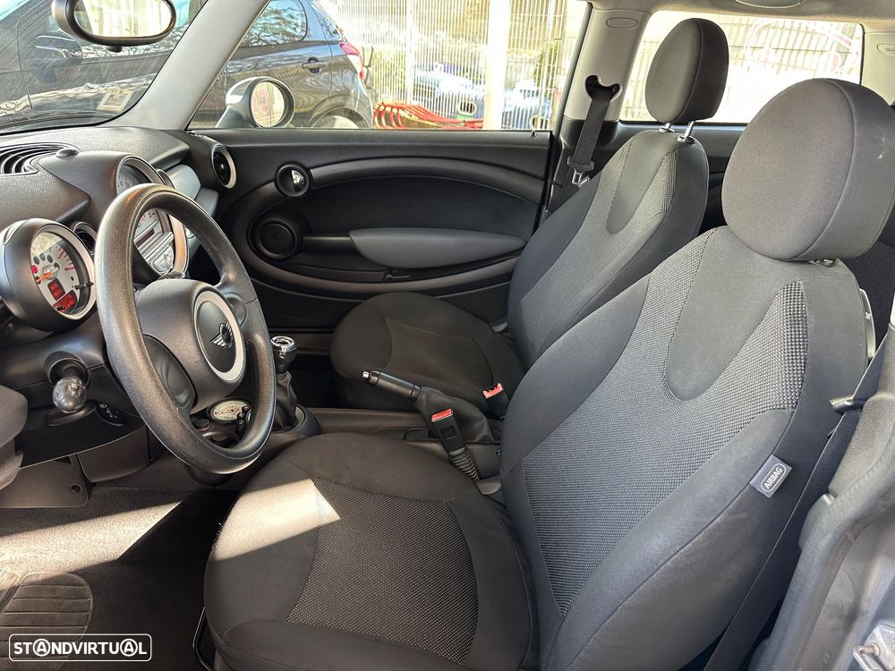 MINI 3 Portas One 1.4 - 11