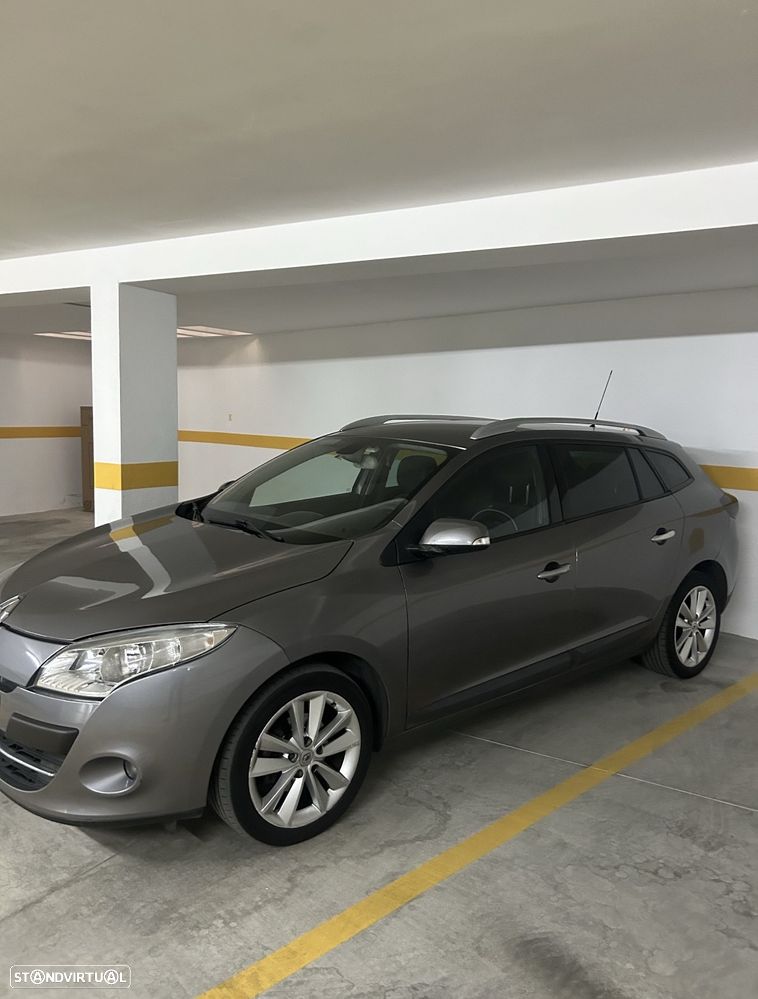 Renault Mégane Sport Tourer 1.5 dCi Dynamique S - 2