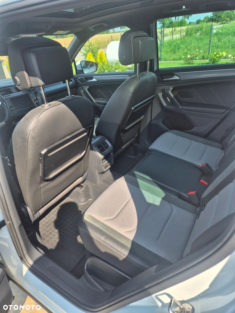 Volkswagen Tiguan 2.0 TDI SCR 4Motion (BlueMotion Techn.) DSG Highline - 22