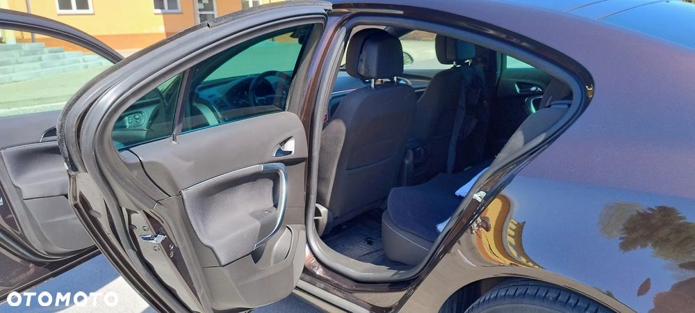 Opel Insignia 2.0 CDTI S&S - 13