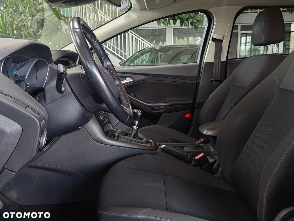 Ford Focus 1.5 EcoBoost Titanium - 5