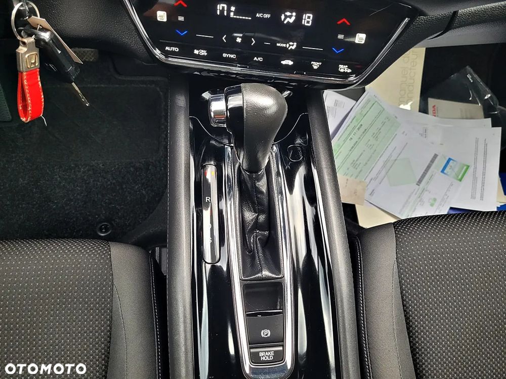 Honda HR-V 1.5 i-VTEC CVT Executive - 17