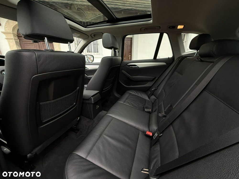 BMW X1 xDrive20d - 10