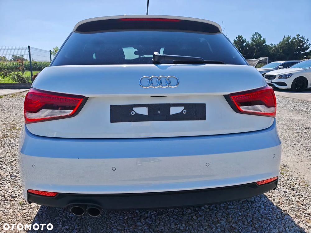 Audi A1 Sportback 1.4 TFSI S tronic design - 4