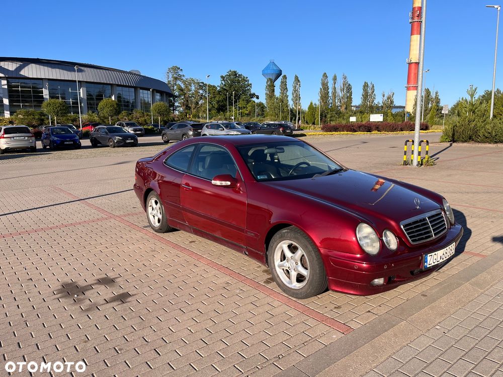 Mercedes-Benz CLK - 3