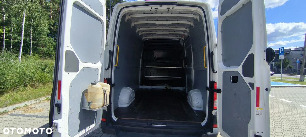 Volkswagen Crafter 35 - 12
