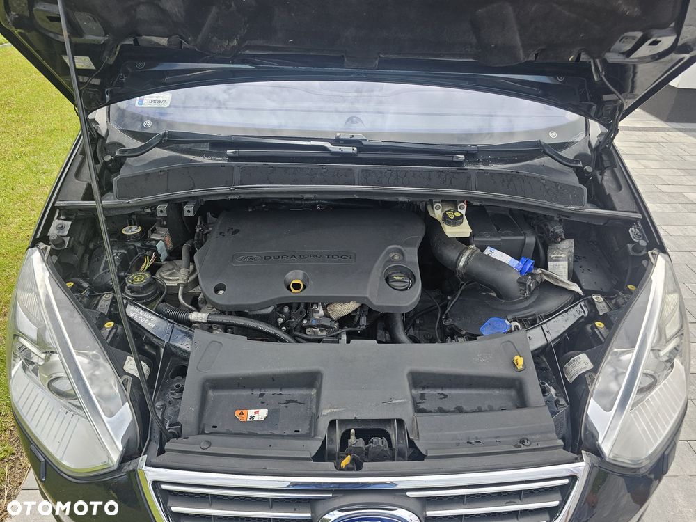 Ford Galaxy - 8
