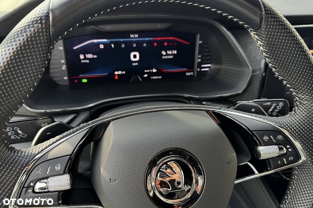 Skoda Octavia 2.0 TDI RS DSG - 30