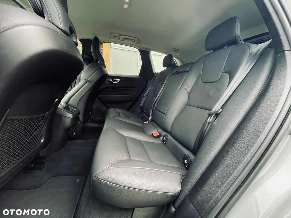 Volvo XC 60 - 21