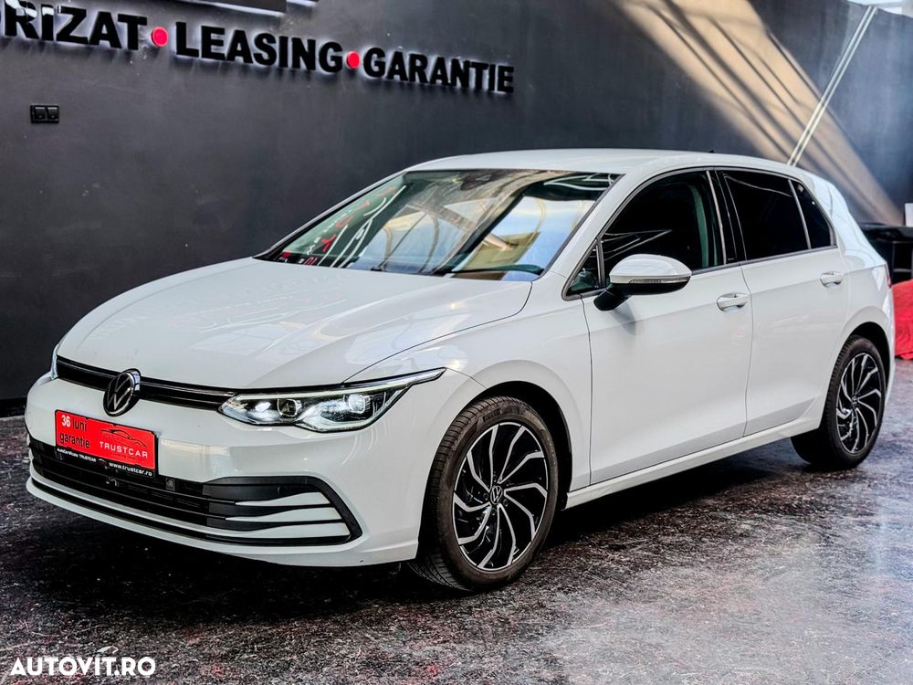 Volkswagen Golf - 8