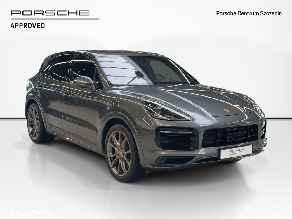 Porsche Cayenne - 8