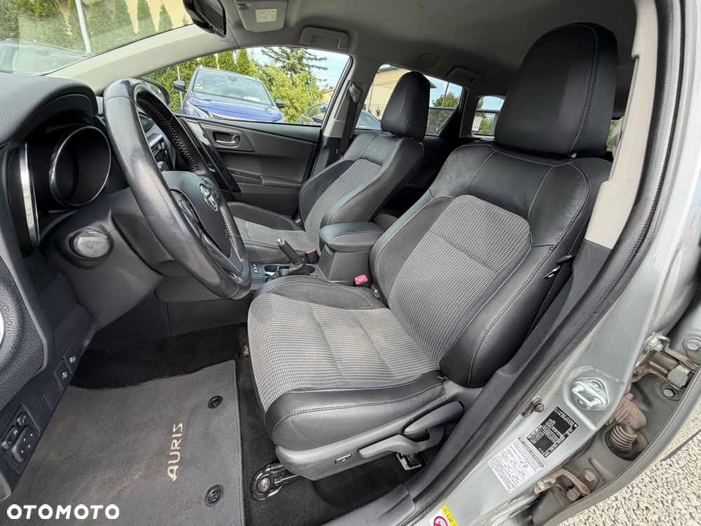 Toyota Auris - 35