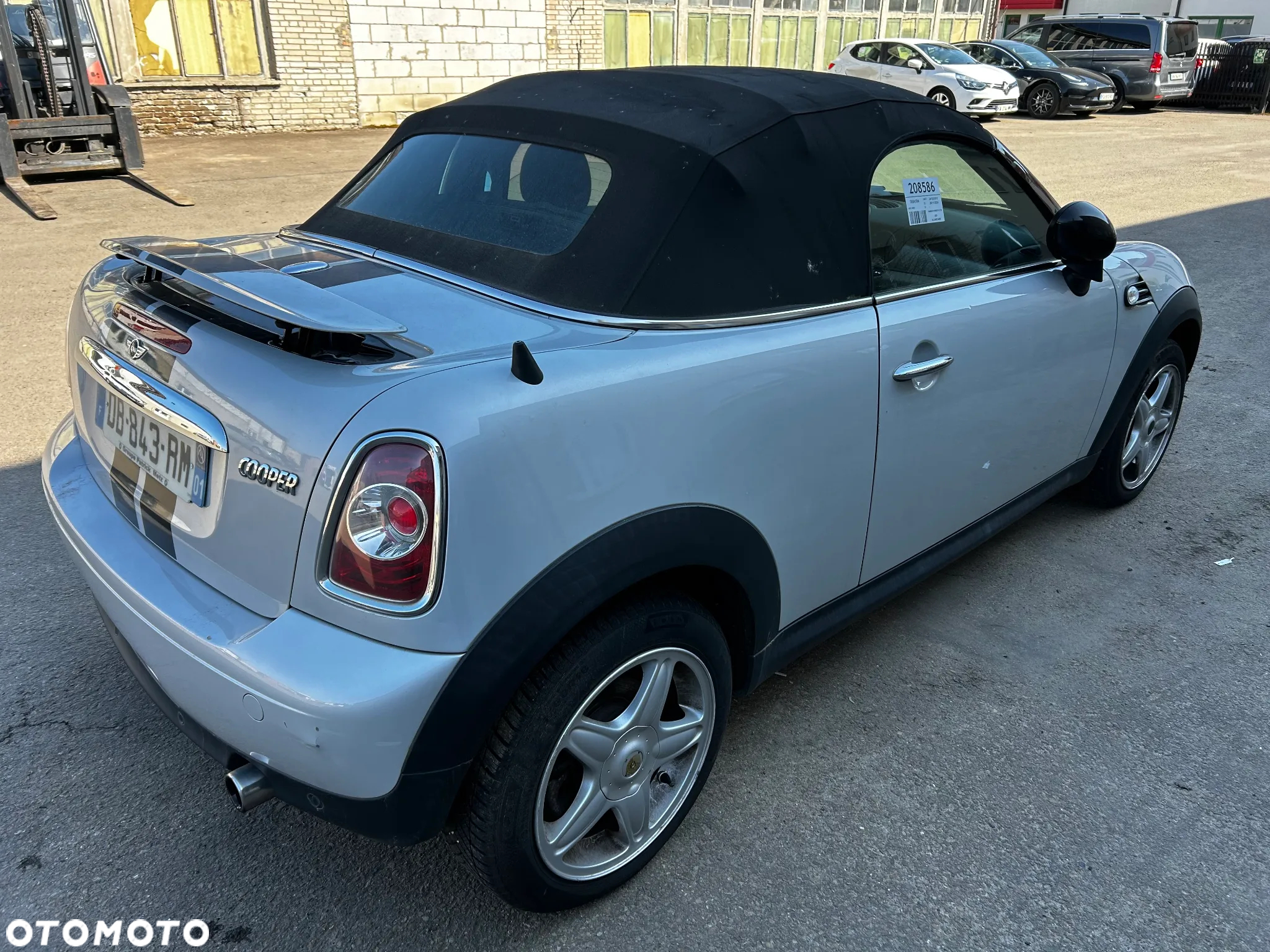 MINI Cooper Cabrio - 9