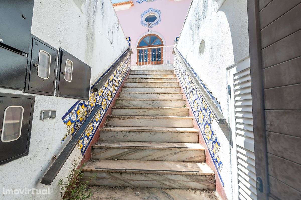 Outros - Comercial T2 para venda - Grande imagem: 2/27