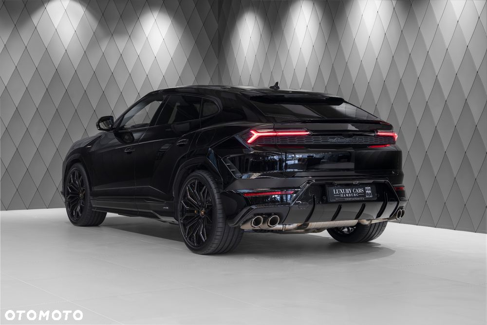 Lamborghini Urus - 32