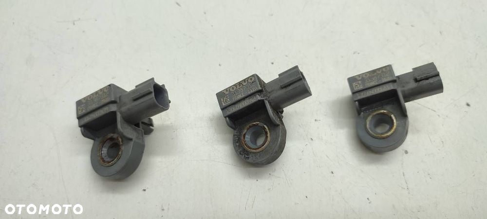 CZUJNIK UDERZENIOWY 31387312 KOMPLET 3 SZTUKI VOLVO V40 II