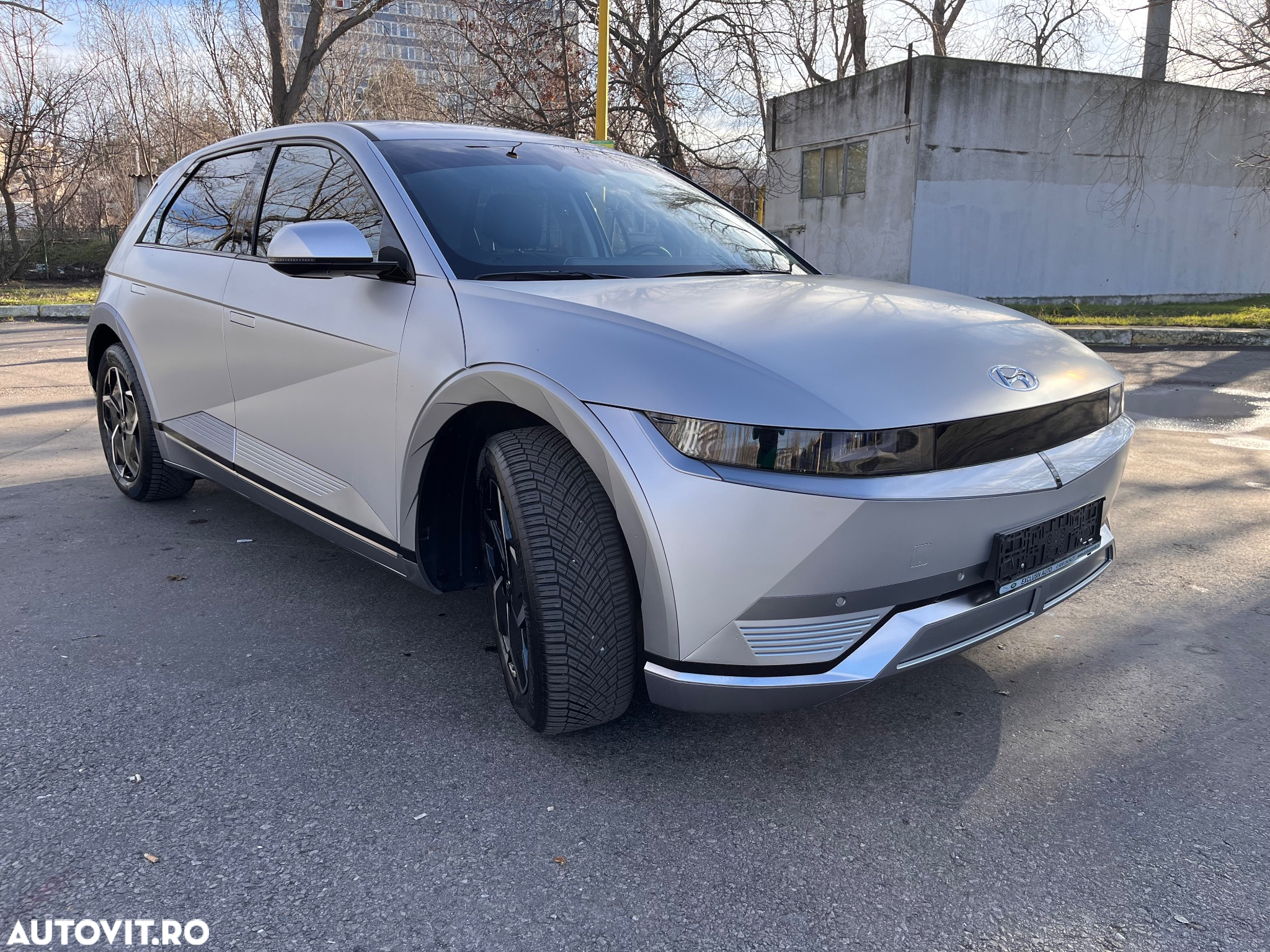 Hyundai IONIQ - 4