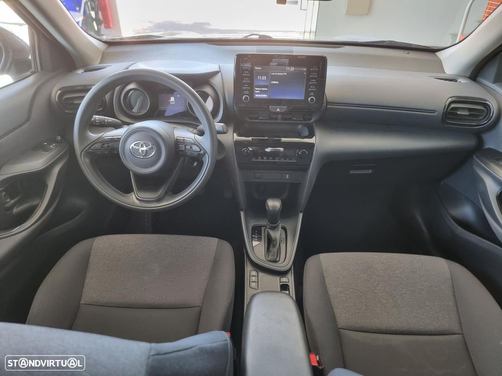 Toyota Yaris Cross 1.5 HDF Comfort - 32