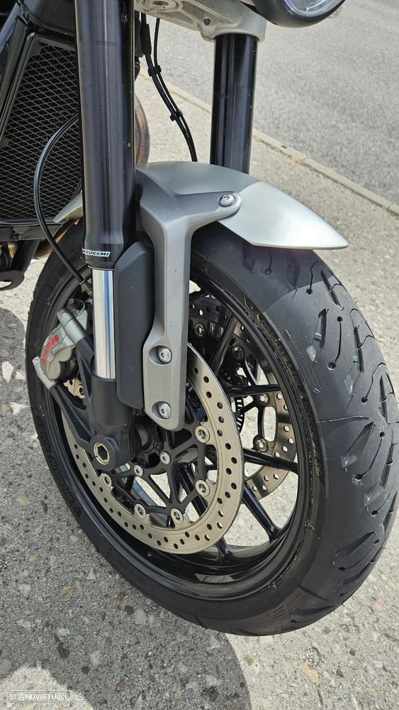 Triumph Speed Twin 1200 - 9