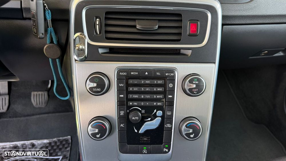 Volvo S60 D4 Momentum - 34