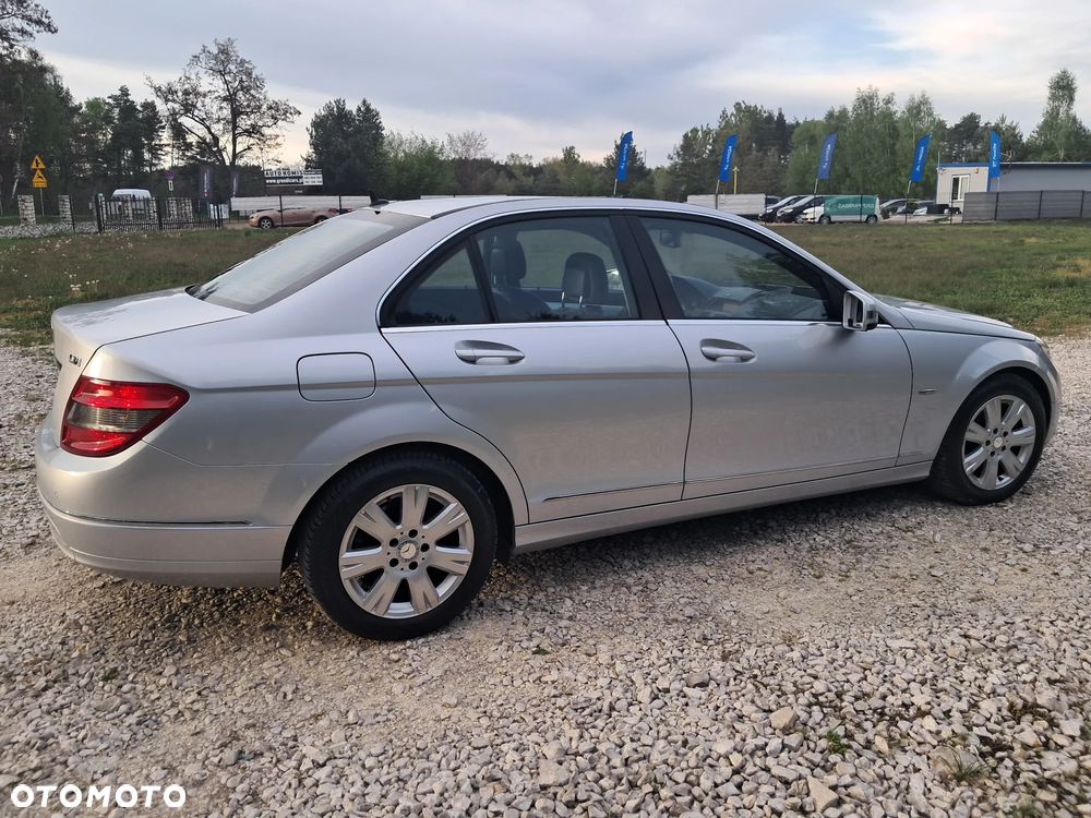 Mercedes-Benz Klasa C 200 CDI DPF Automatik BlueEFFICIENCY Avantgarde - 6