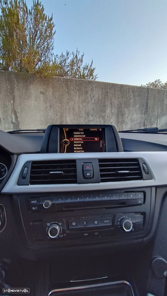 BMW 318 d - 17