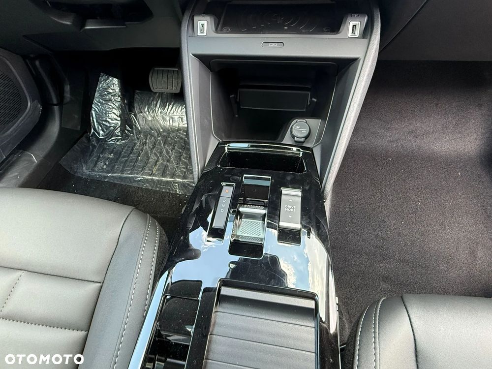 Citroën C4X 1.2 mHEV Max eDCT6 - 13