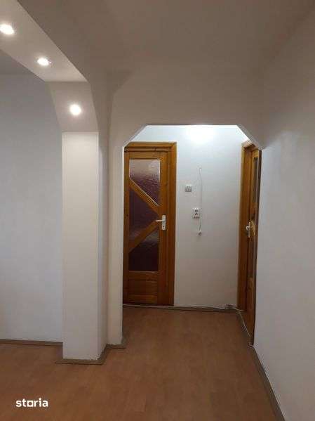 Inchiriez apartament — fotografia 3