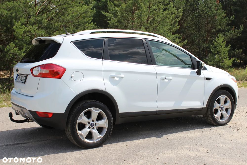 Ford Kuga 2.0 TDCi 4x4 Titanium - 4