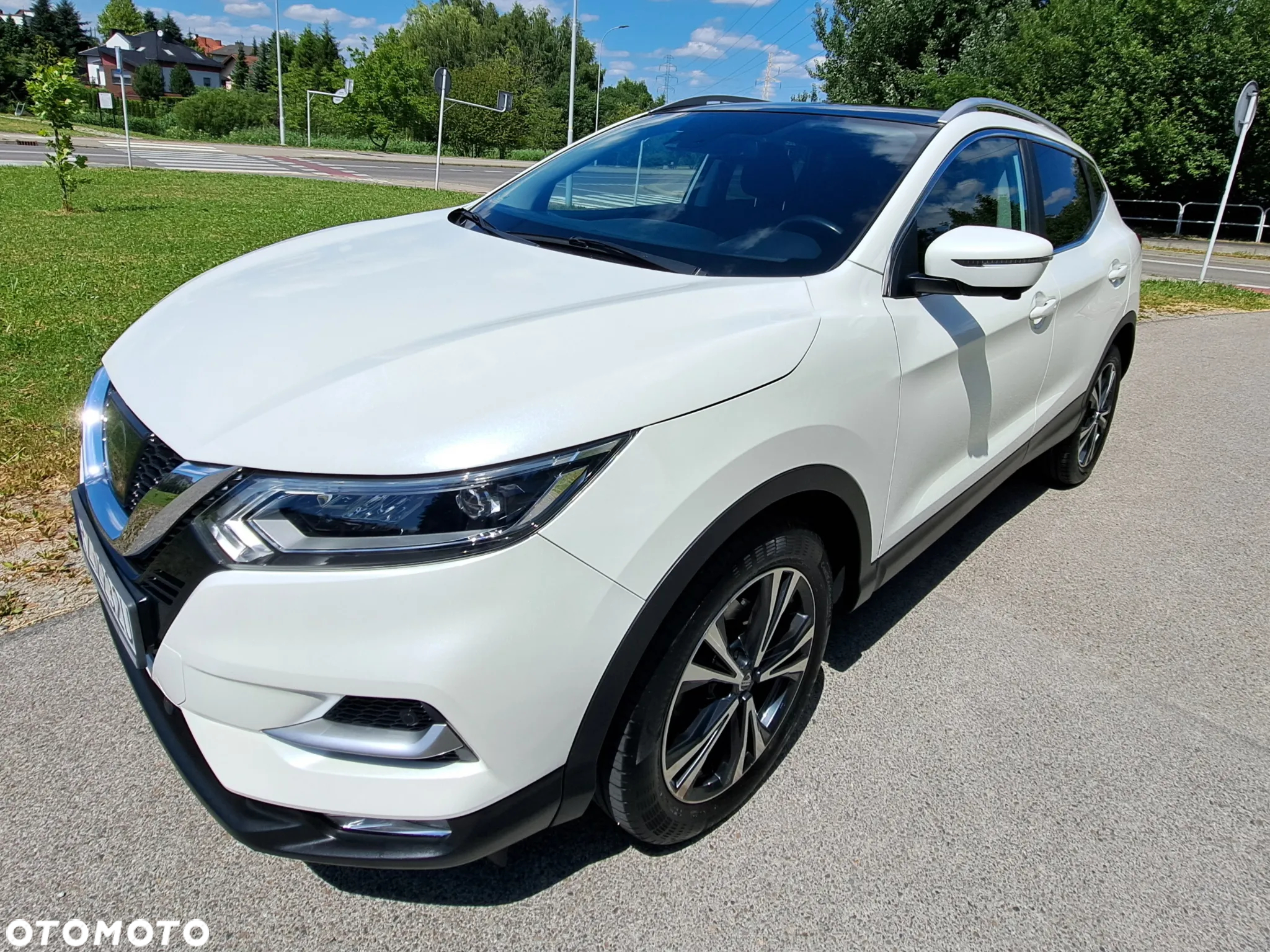 Nissan Qashqai 1.2 DIG-T N-Connecta Xtronic EU6 - 11