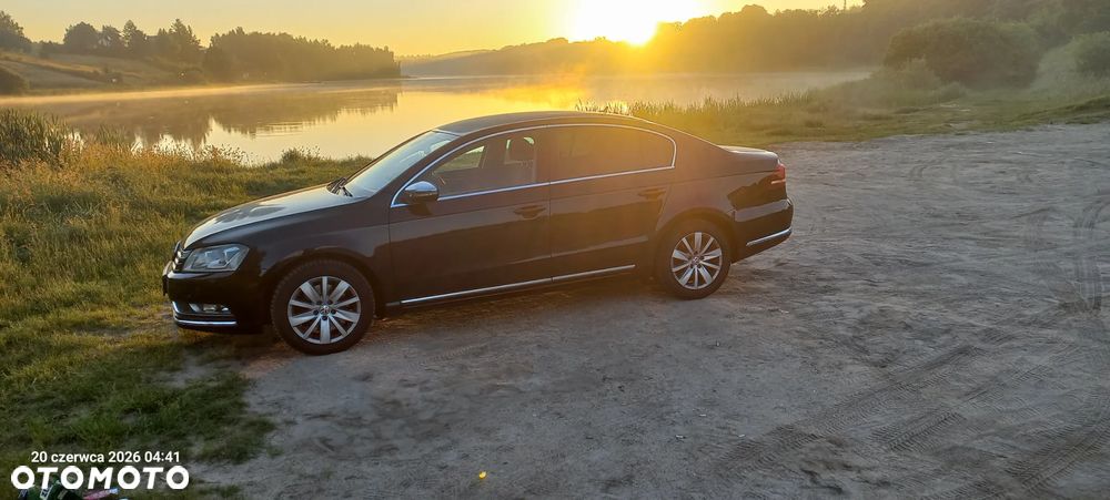Volkswagen Passat - 36
