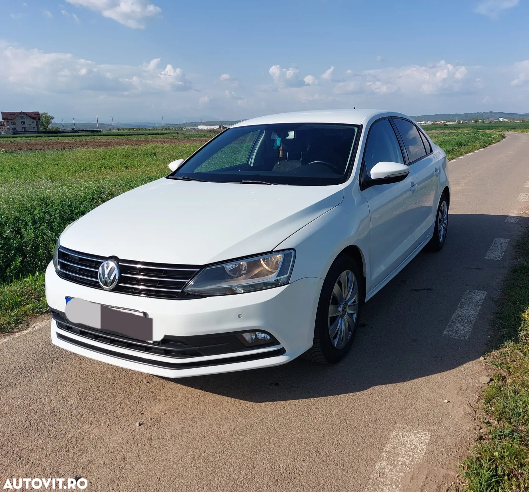 Volkswagen Jetta 1.2 TSI Comfortline - 2