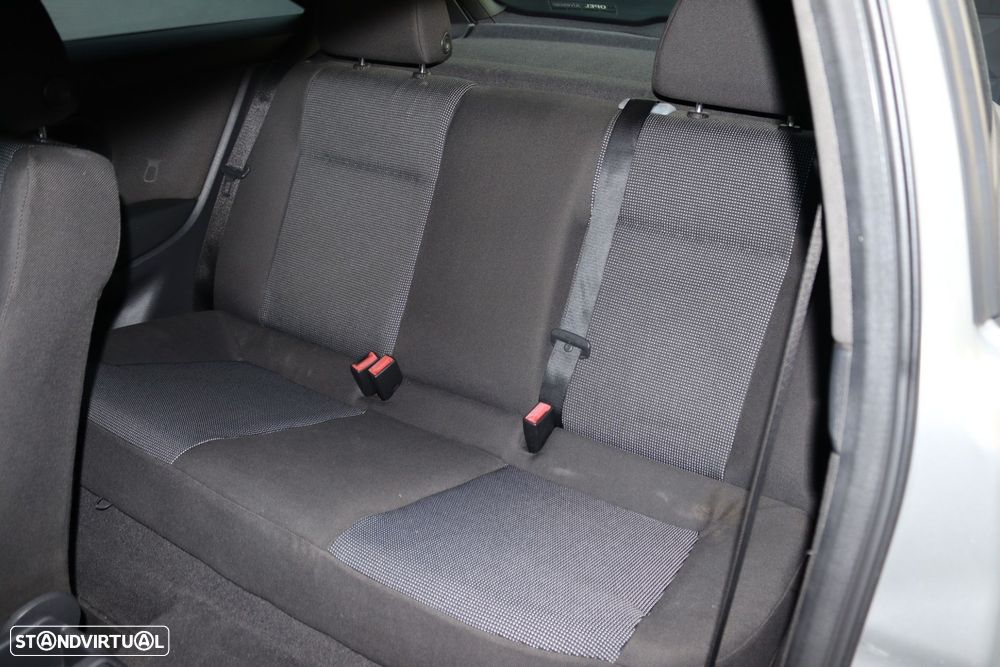 Opel Astra GTC 1.3 CDTi - 18