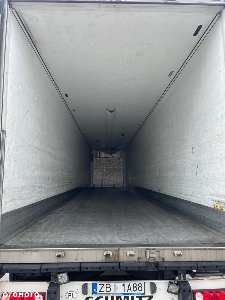 Schmitz Cargobull SKO24 - 11