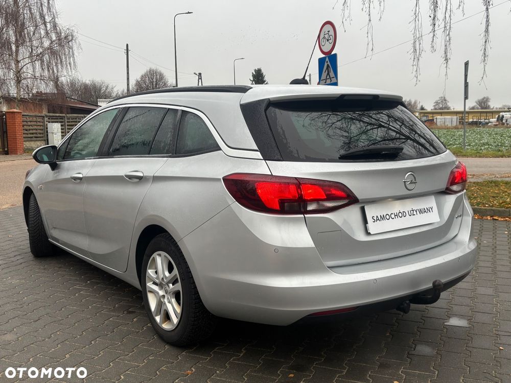 Opel Astra - 11