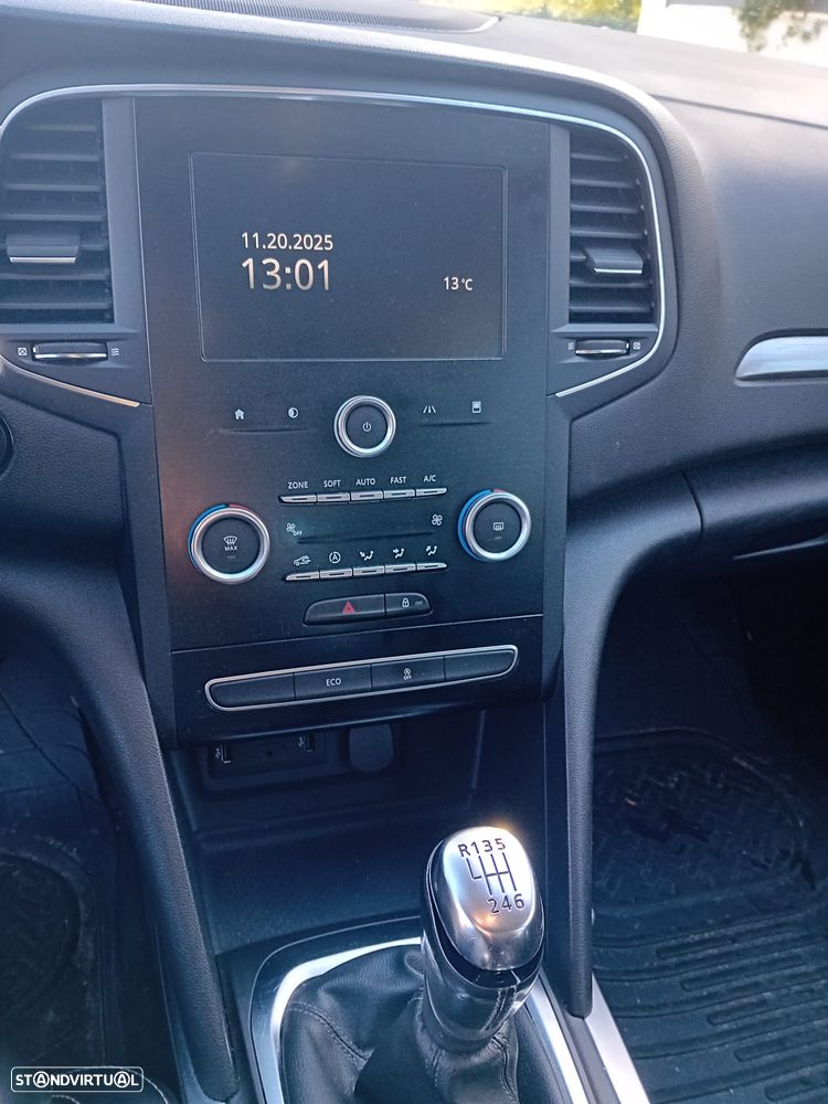Renault Mégane - 7
