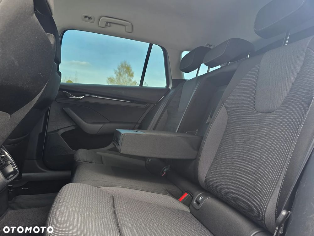 Skoda Octavia 2.0 TDI SCR Style - 13