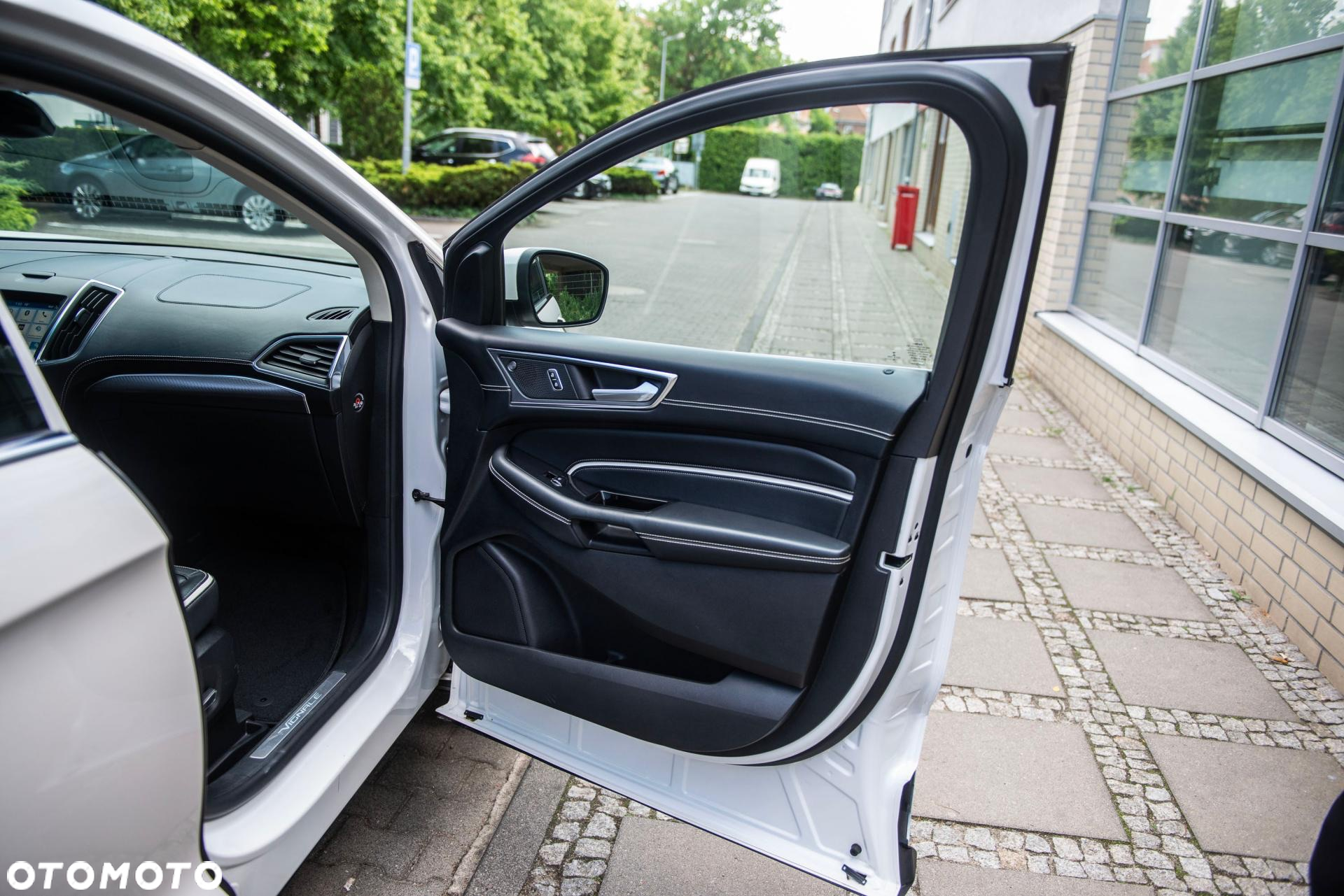 Ford Edge - 28