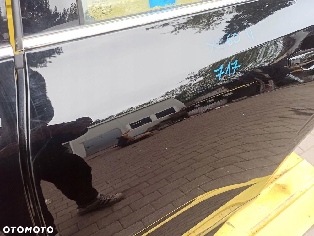 VOLVO XC60 II DRZWI PRZÓD TYŁ LEWE 717 2019R - 9