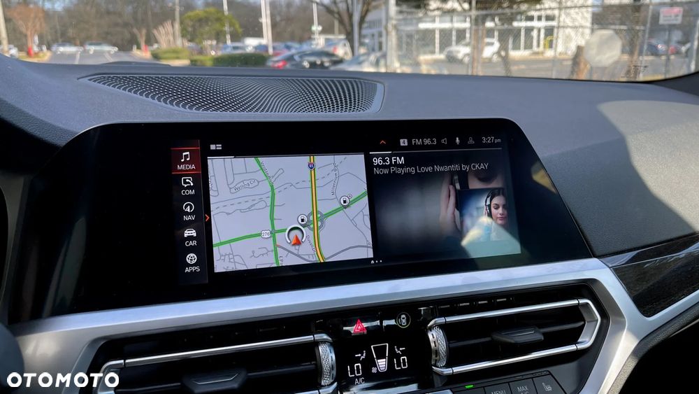 BMW Seria 3 330i Luxury Line - 14